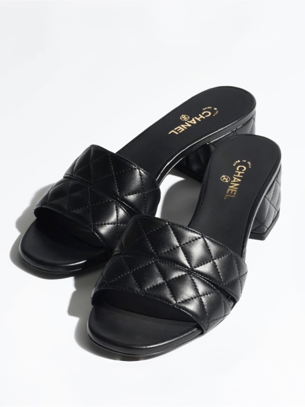 CHANEL WOMENS LAMBSKIN MULE SANDALS